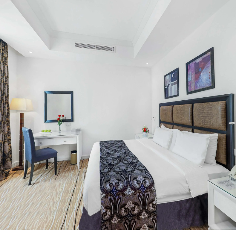 Classic Double room (full double bed)
