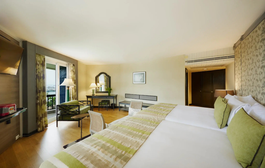 SIAM BAYSHORE RESORT PATTAYA - Tap to explore photos