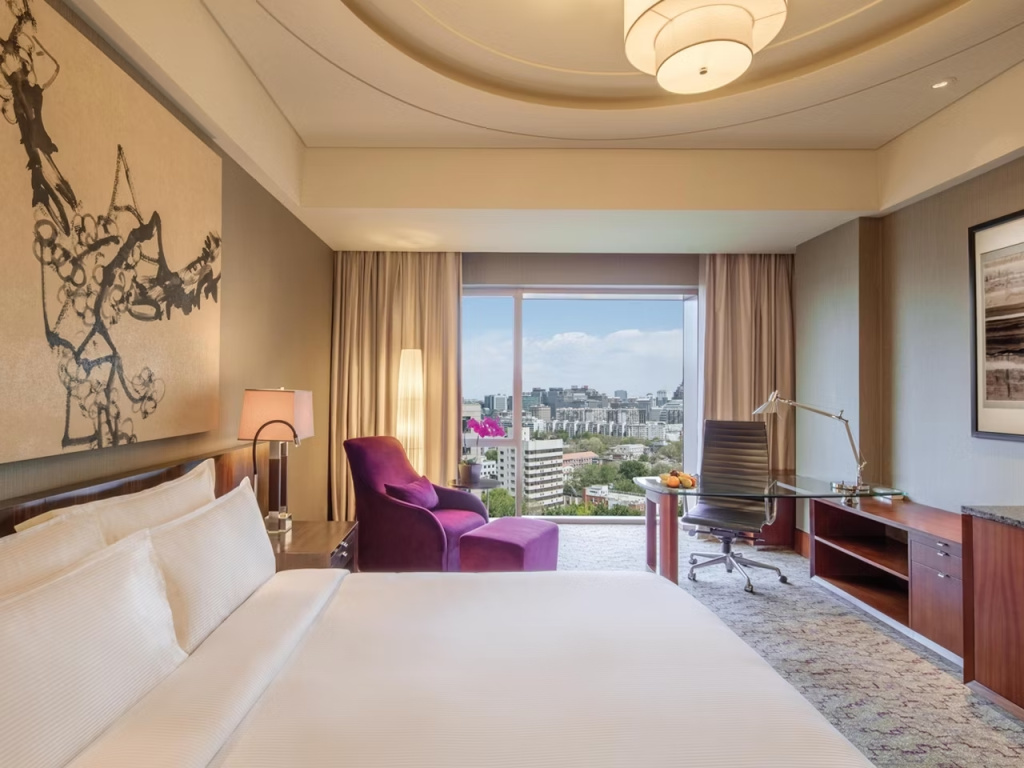 Classic High Floor Double room (full double bed)