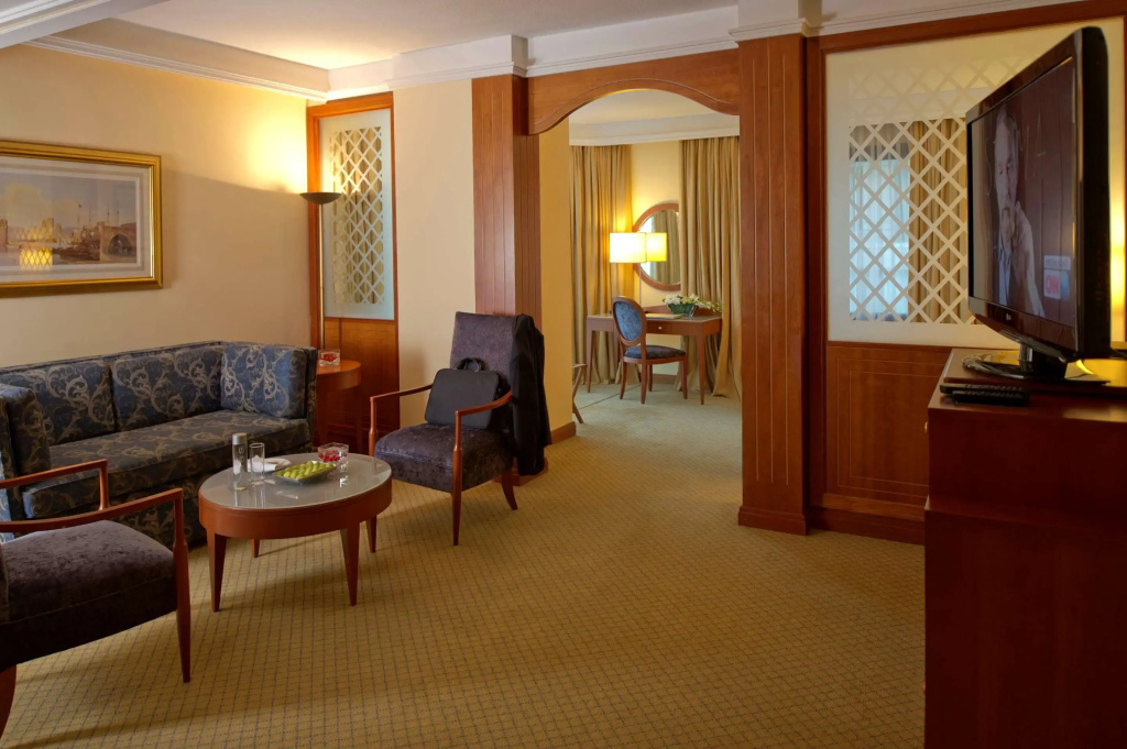 Double Junior Suite (twin beds)