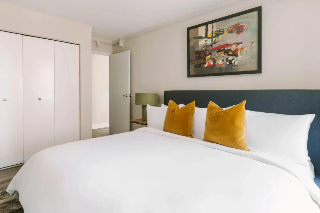 1 Bedroom Double Apartment (full double bed)