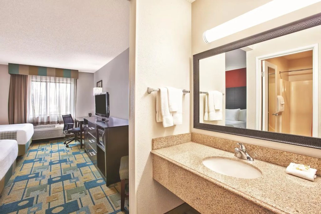 La Quinta Inn by Wyndham Toledo Perrysburg - Chambres