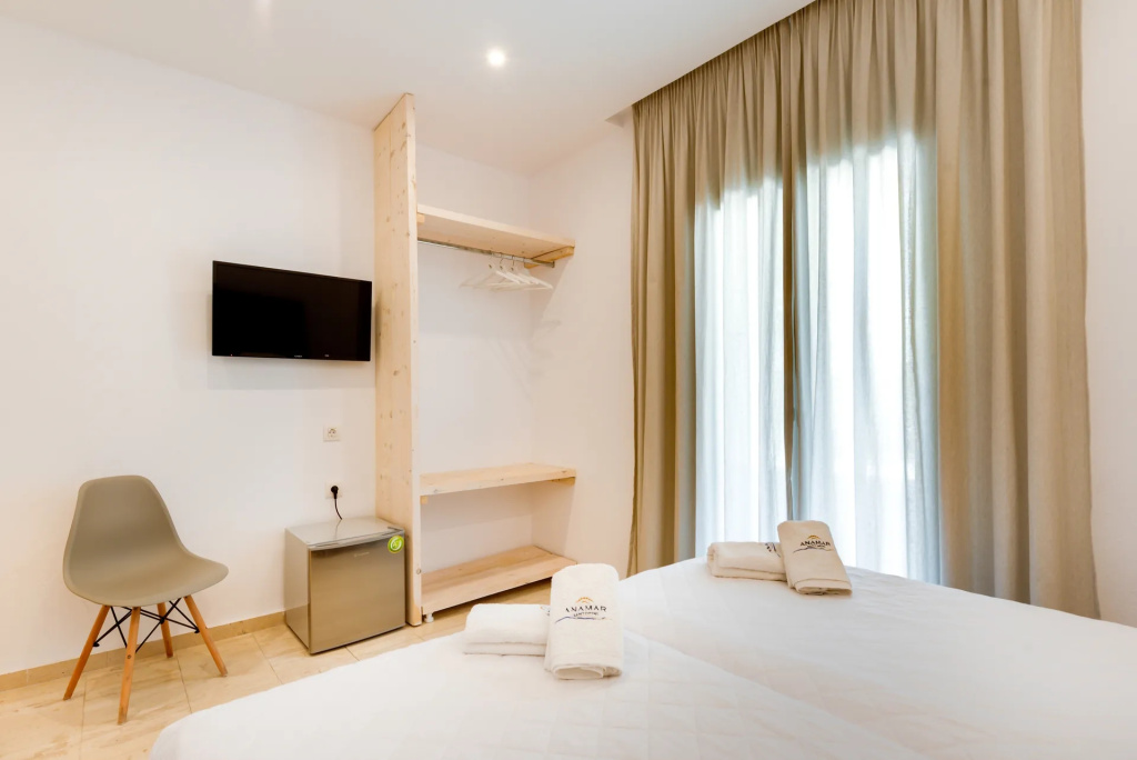 Superior with Private Mini Pool Double room (full double bed)