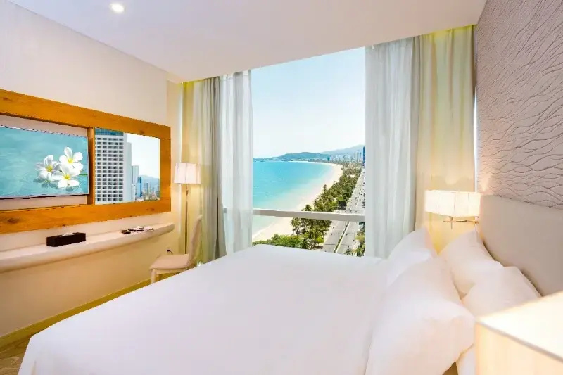 Prime Double Suite Ocean View full double bed