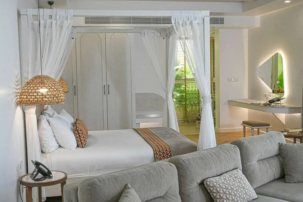 Garden Double Suite (full double bed)