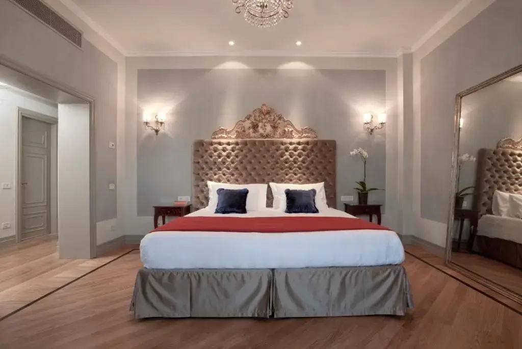Double Junior Suite (full double bed)