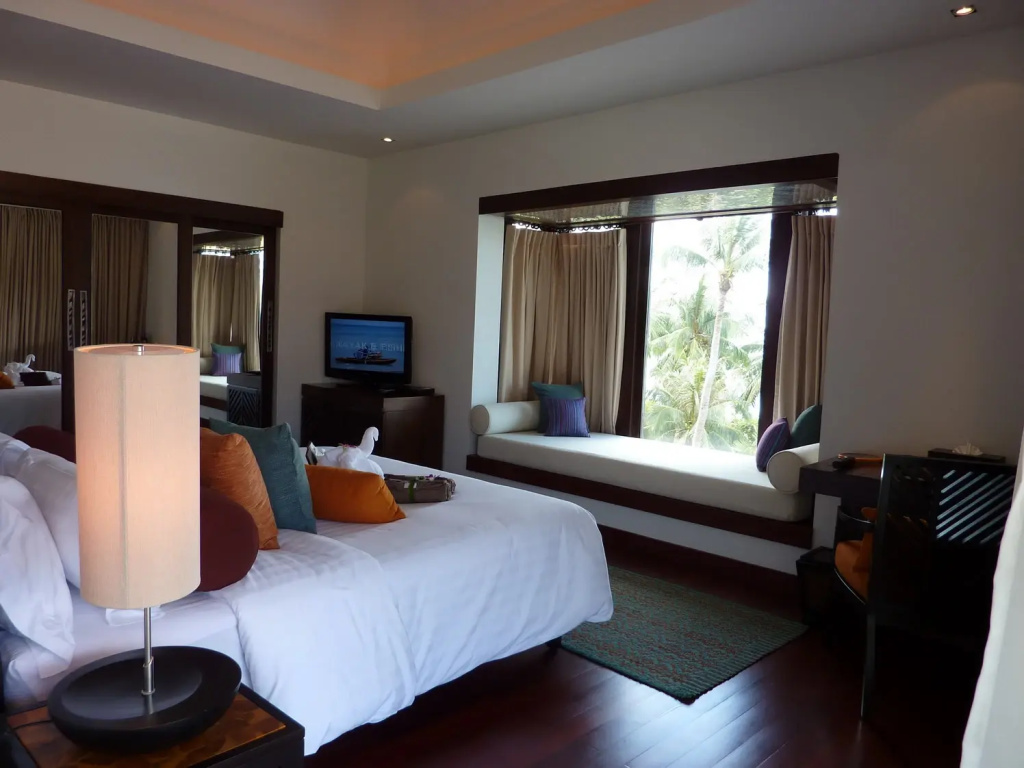 Deluxe Double Suite with sea view (full double bed)