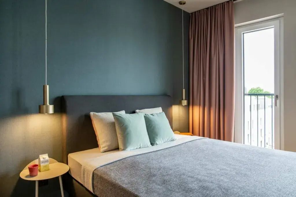 Medium Double Apartment (full double bed)