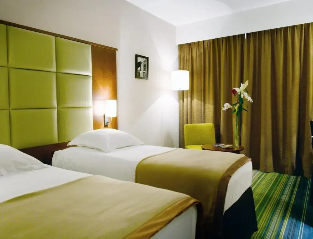 Club Double room (twin beds)