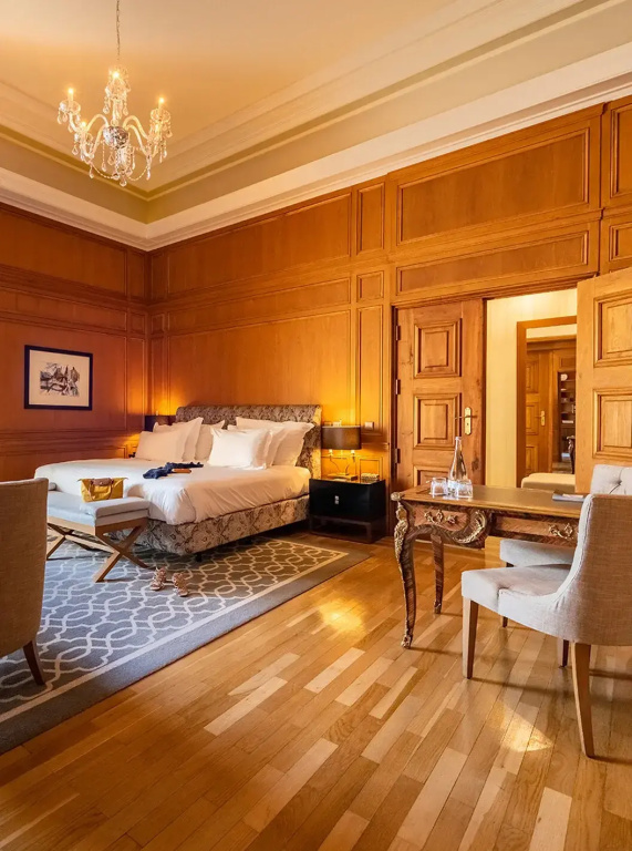 Presidential Double Suite (full double bed)
