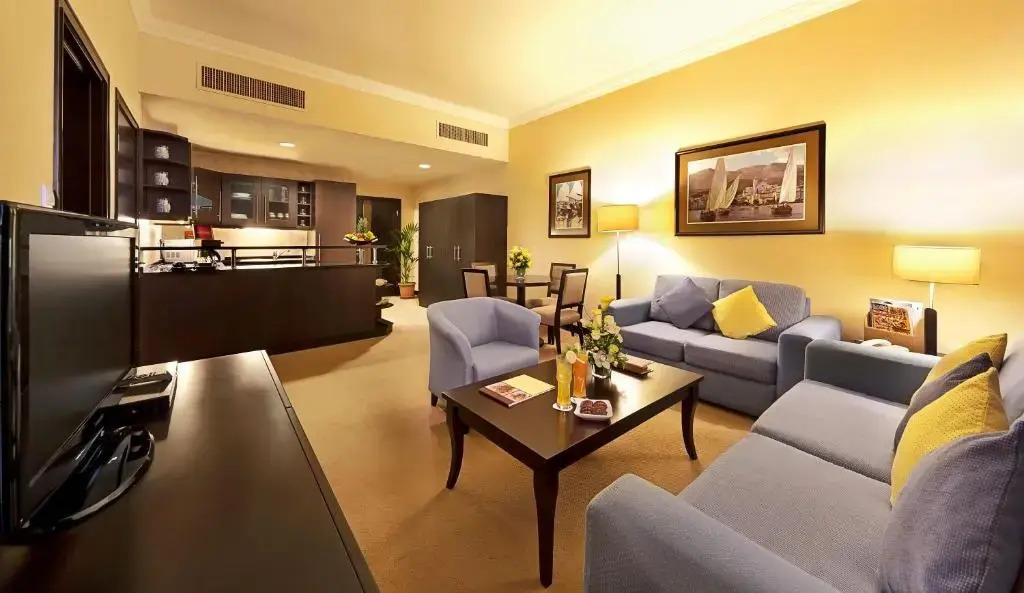 Al Manzel Hotel Apartments