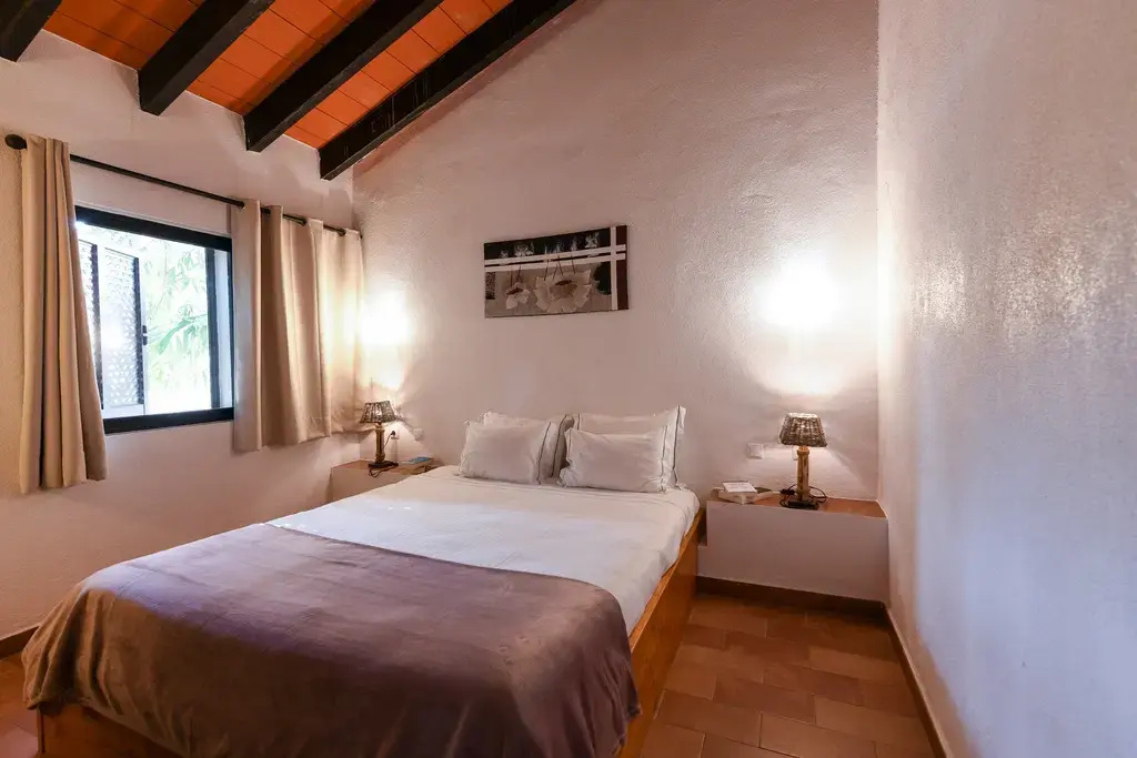 2 Bedrooms Villa