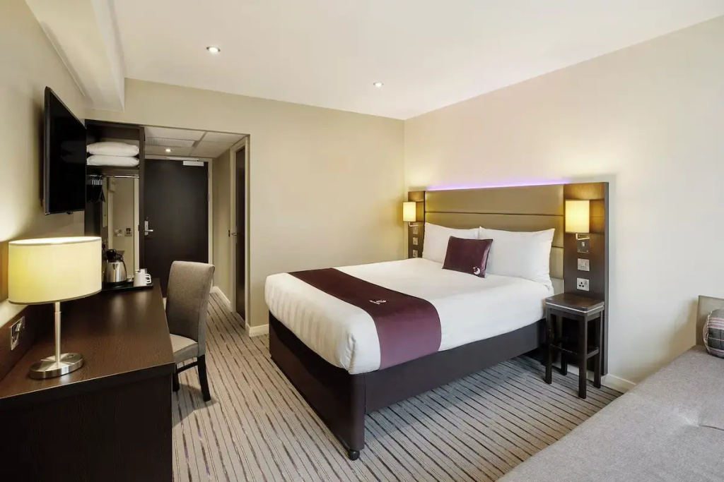 Premier Inn London Tower Bridge — фото