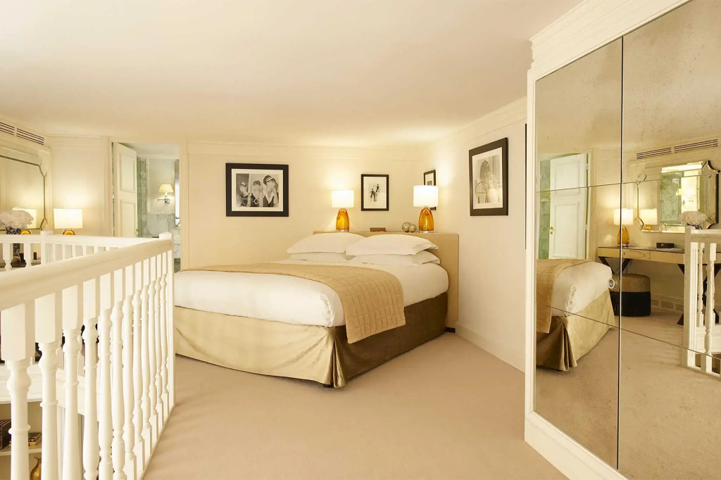 Executive Double Duplex Suite (full double bed)