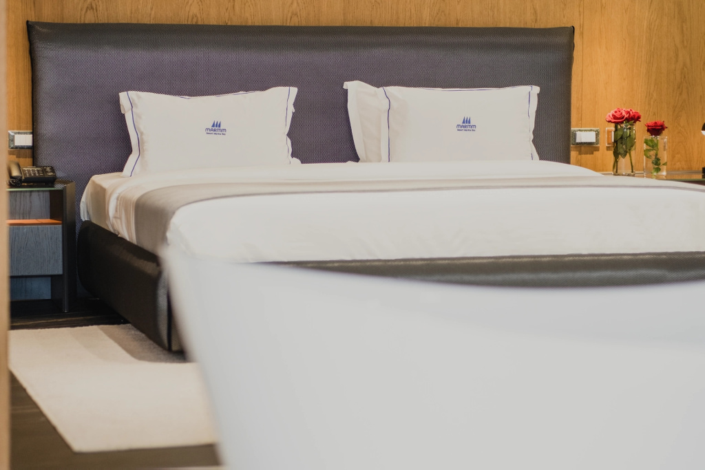 Double Suite (full double bed)