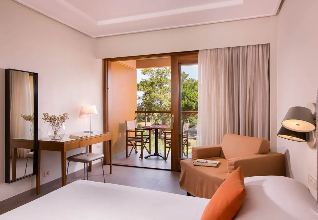 Kernos Beach Hotel - Chambres