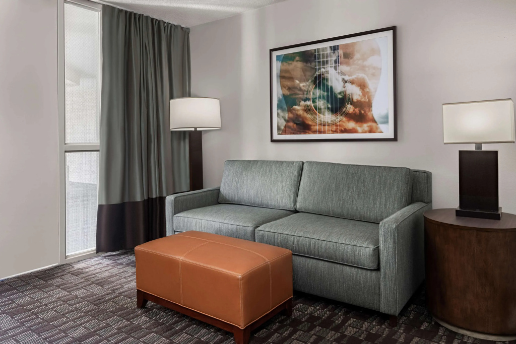 Embassy Suites by Hilton Anchorage - Chambres