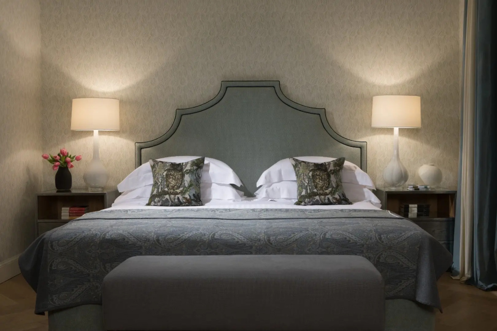 Deluxe Double Junior Suite (full double bed)