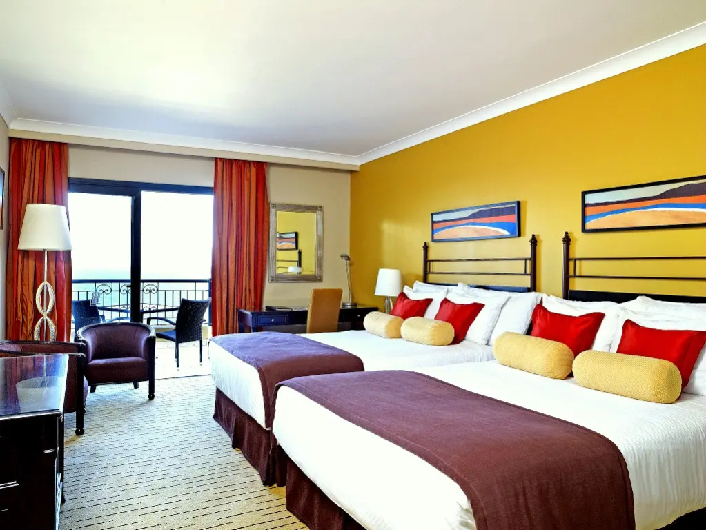 Corinthia St George's Bay - Chambres
