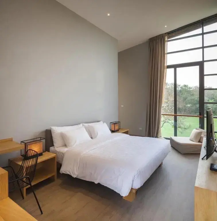 3 Bedrooms West Gliding Villa