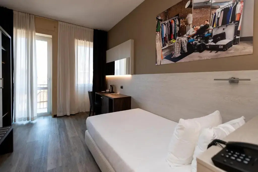 Hotel photo 12
