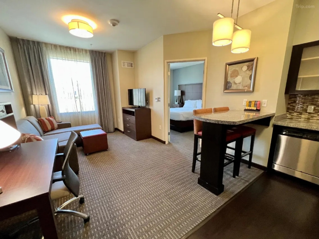 Staybridge Suites Carlsbad by IHG - Chambres