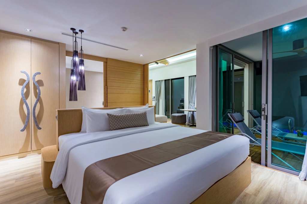 Family Pool Villa