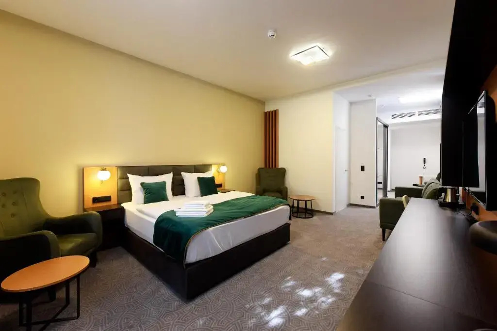 Standard Double room (full double bed)