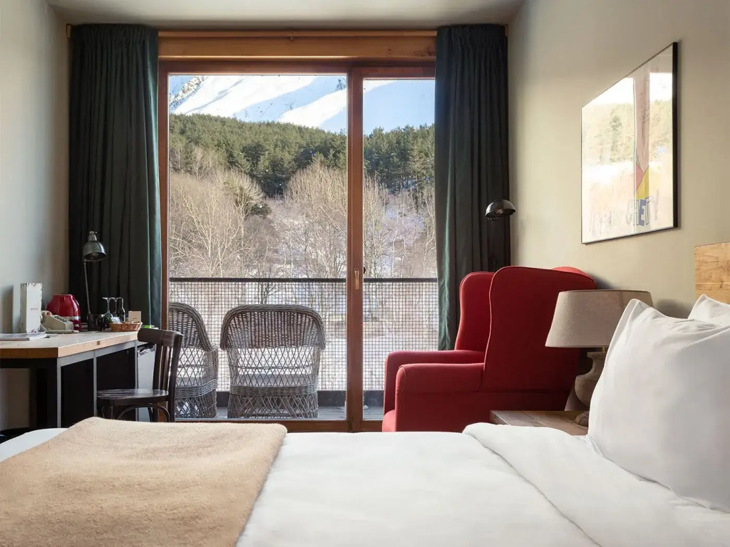 Executive Double room with forest view (full double bed)