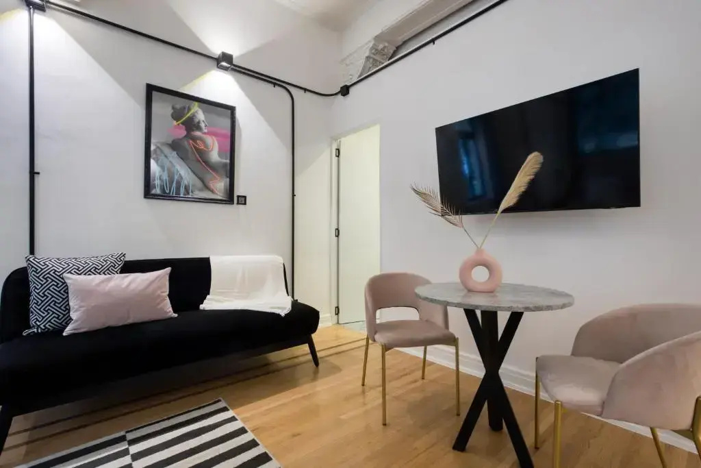 Venus's Double Suite (full double bed)