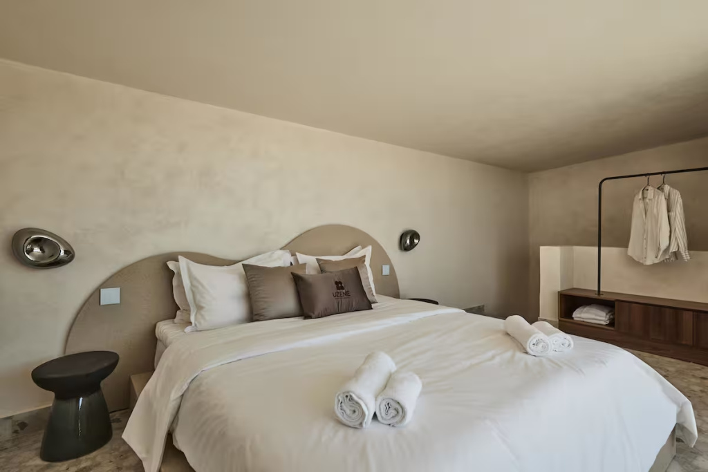 Loft Bliss with Hydromassage Bathtub Double Suite with sea view (full double bed)