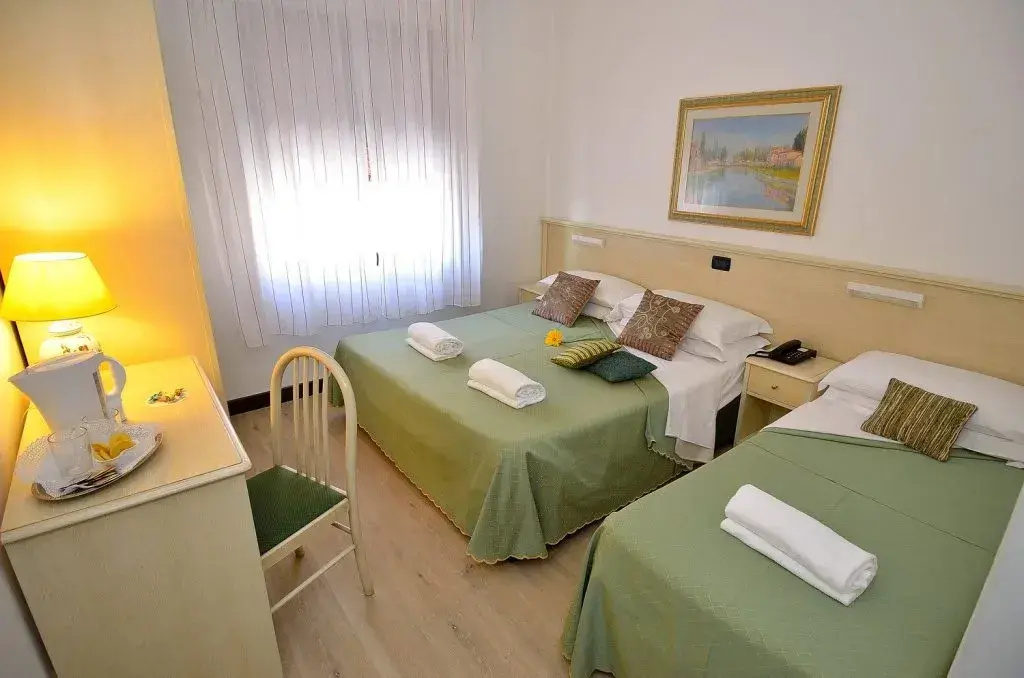 Elegance Triple room
