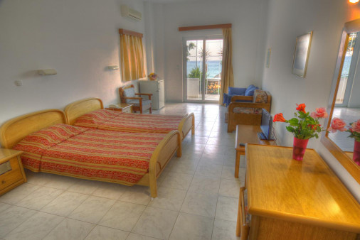 Family room with sea view