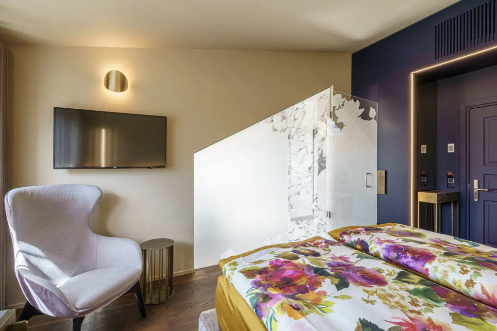 Premium Comfort Double room (full double bed)