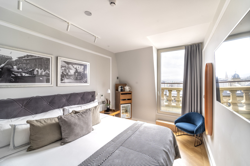 Petite Double room with sea view (twin beds)