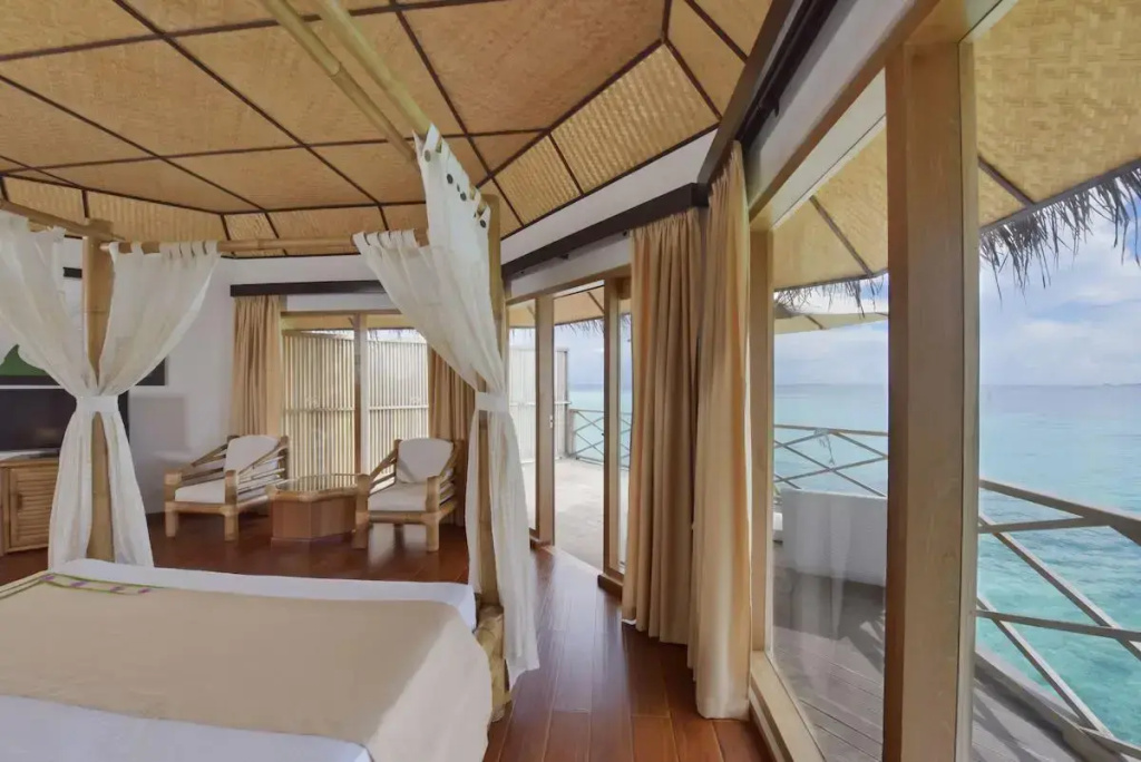 Angaga Island Resort & Spa — фото