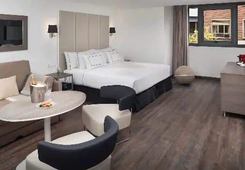 Grand Premium The Level Double room (full double bed)