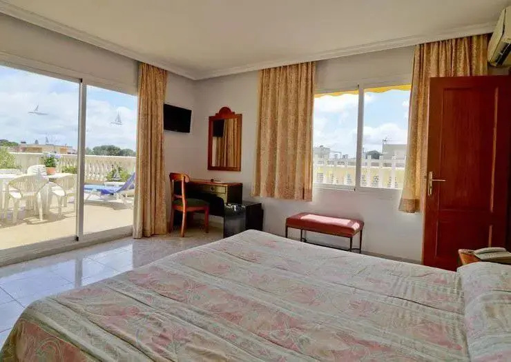Hotel Amoros - Chambres