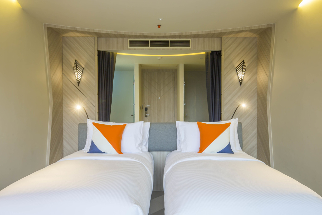 SIS On The Hill (No View) Double room with balcony (twin beds)