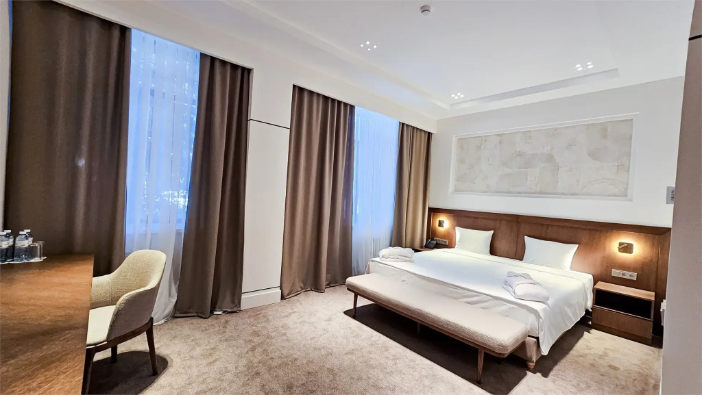 Двухместный номер Premium двуспальная кровать в Grand Hotel Tien Shan