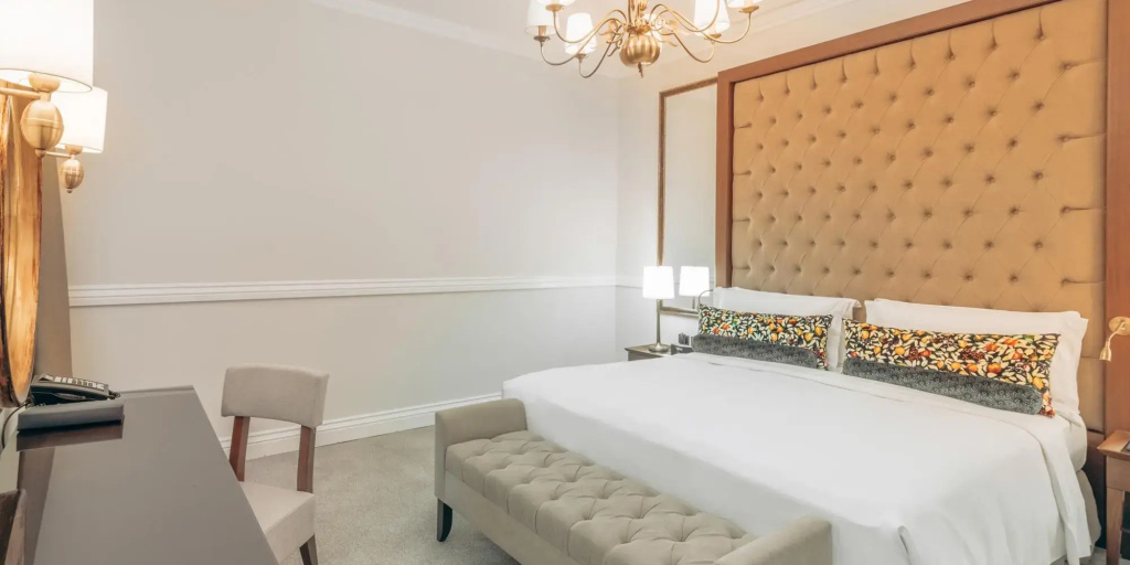 Royal Double Suite (full double bed)