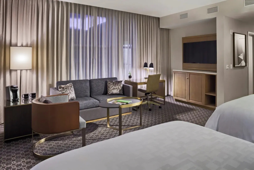 Deluxe Quadruple room