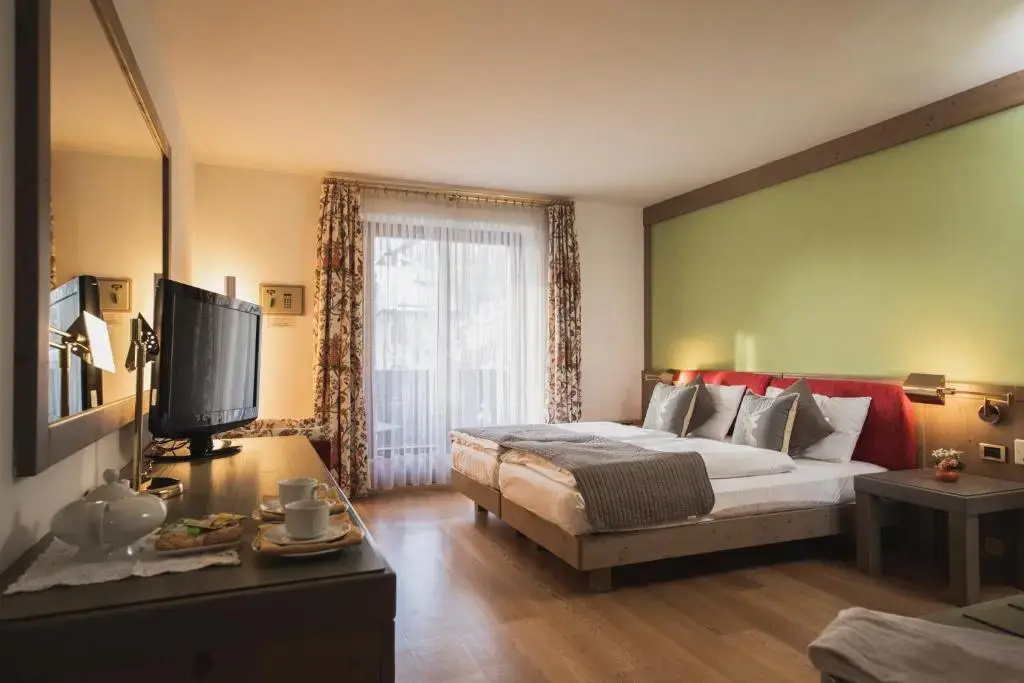 Deluxe Double room twin beds
