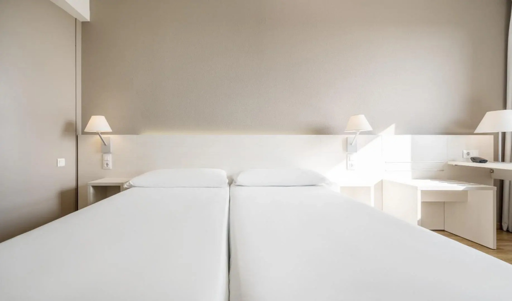 Ilunion Valencia 3 Hotel - Chambres