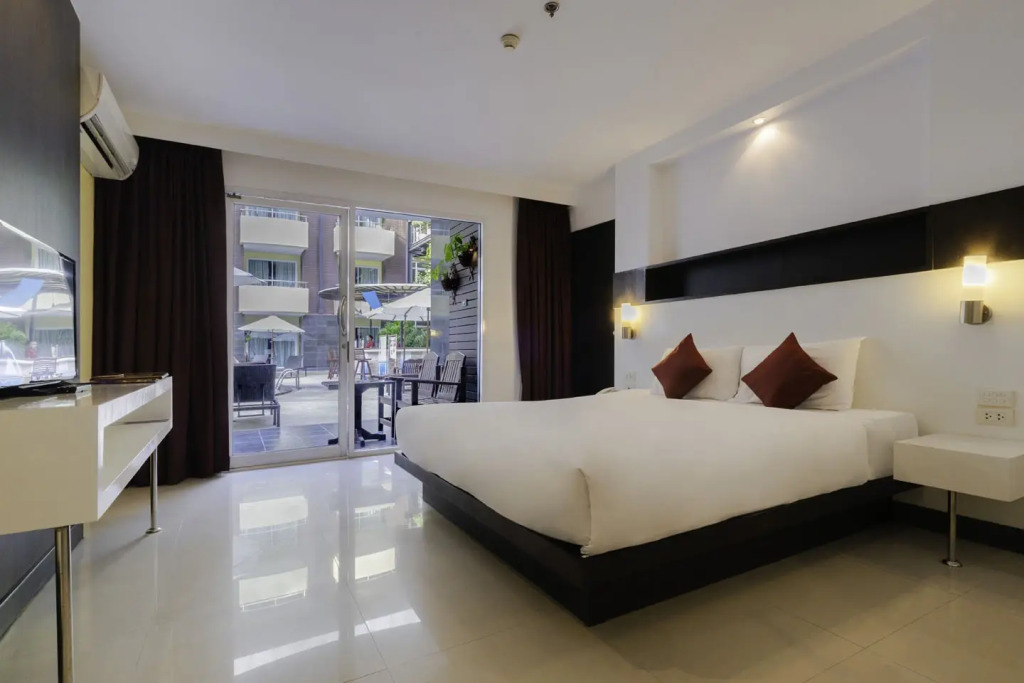 Двухместный номер Deluxe Pool Access двуспальная кровать в Baron Beach Hotel