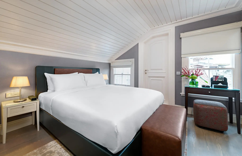 Penthouse Suite
