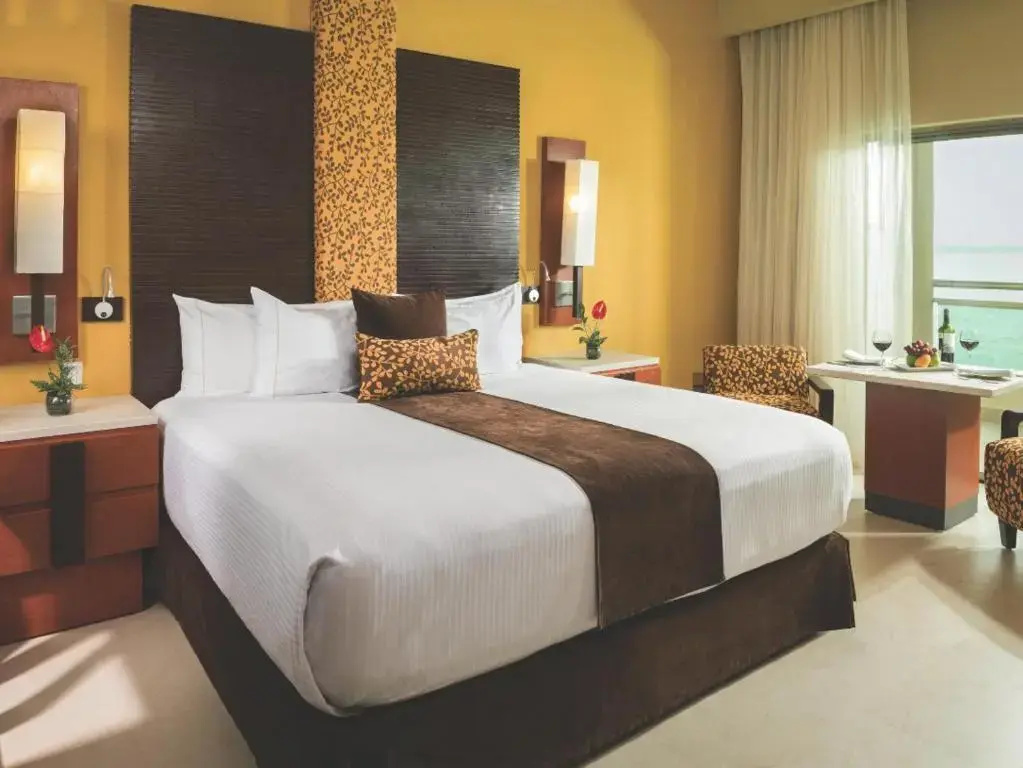 Double Suite oceanfront (full double bed)