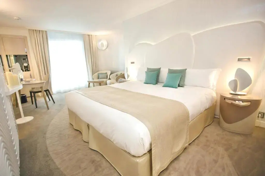 Passerelle Double room (full double bed)