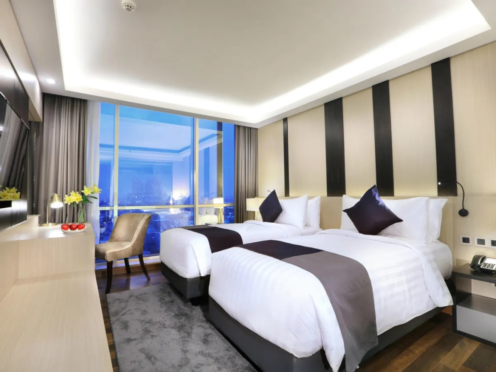 Aston Kartika Grogol Room Type - Deluxe Premier Double Room
