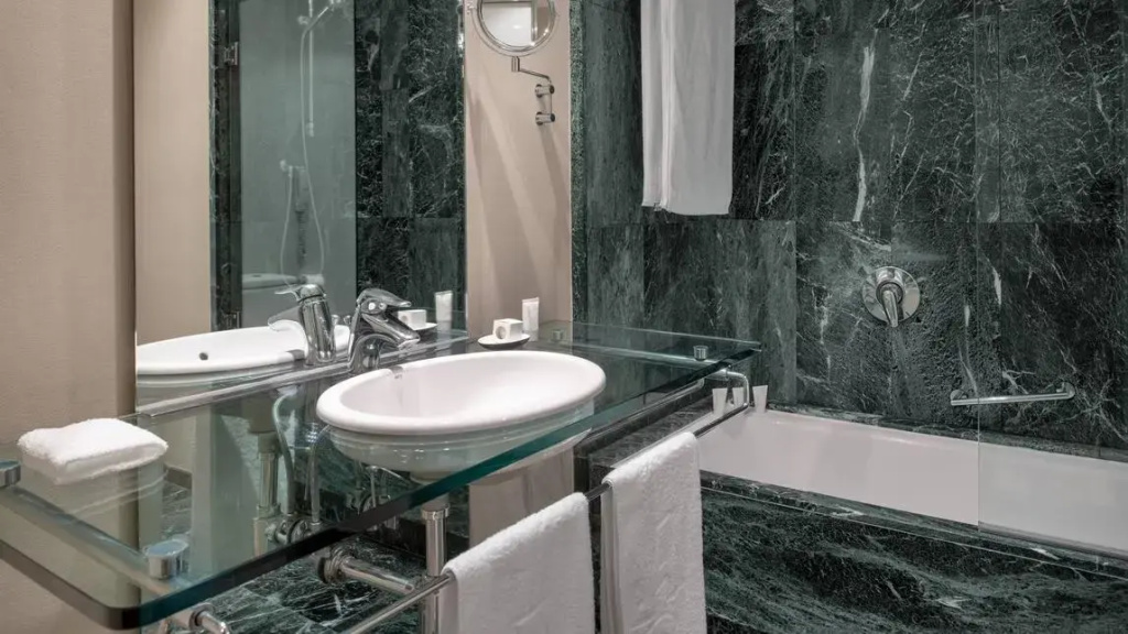 AC Hotel Málaga Palacio by Marriott - Chambres